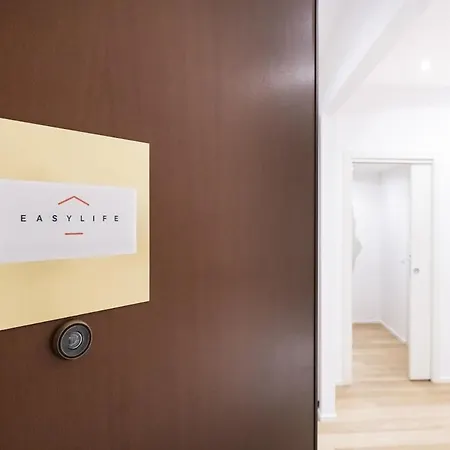Easylife - - Lamarmora 1 - Porta Romana * Milánó